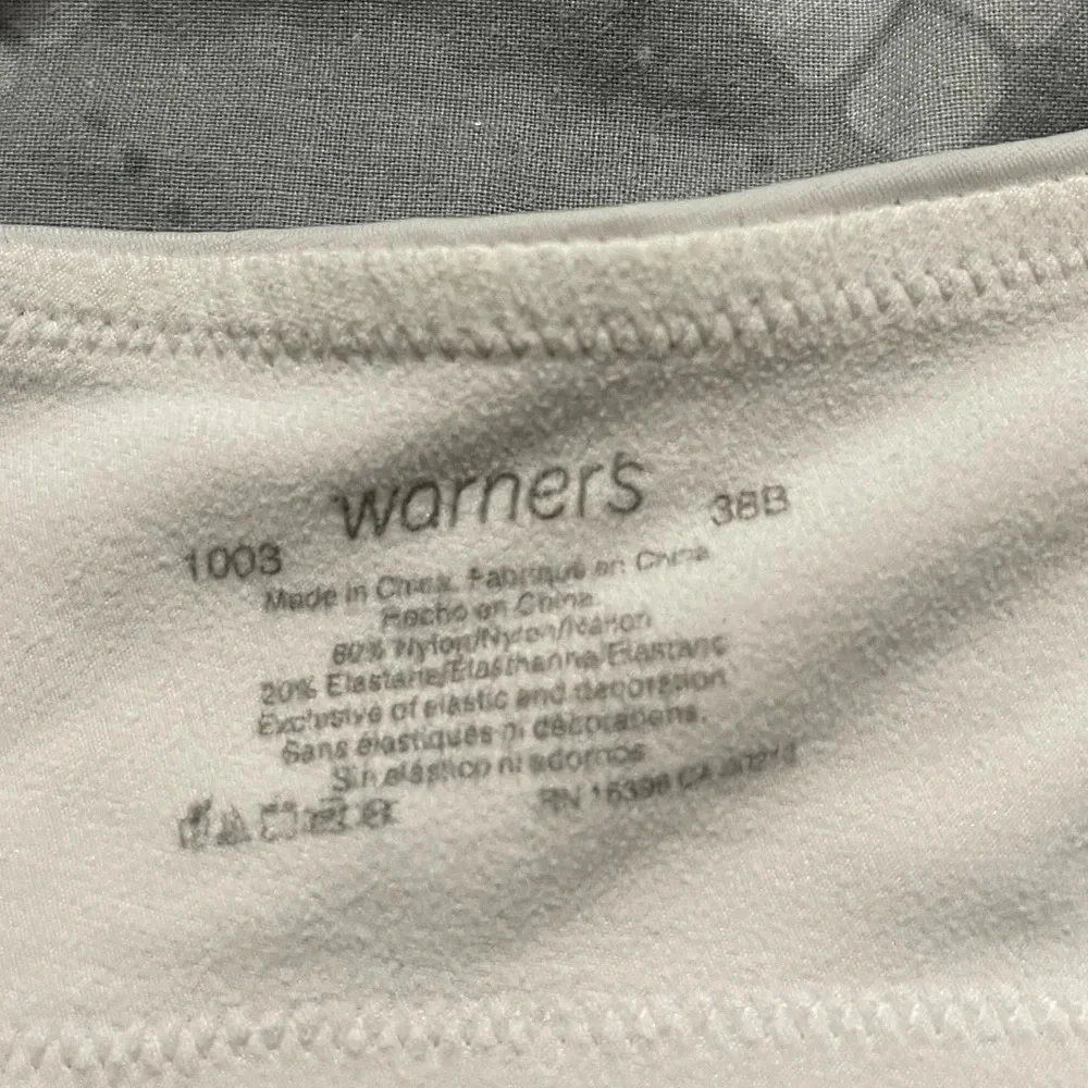 Warner's Women's Elements of Bliss Wire-Free Bra size 38B color white